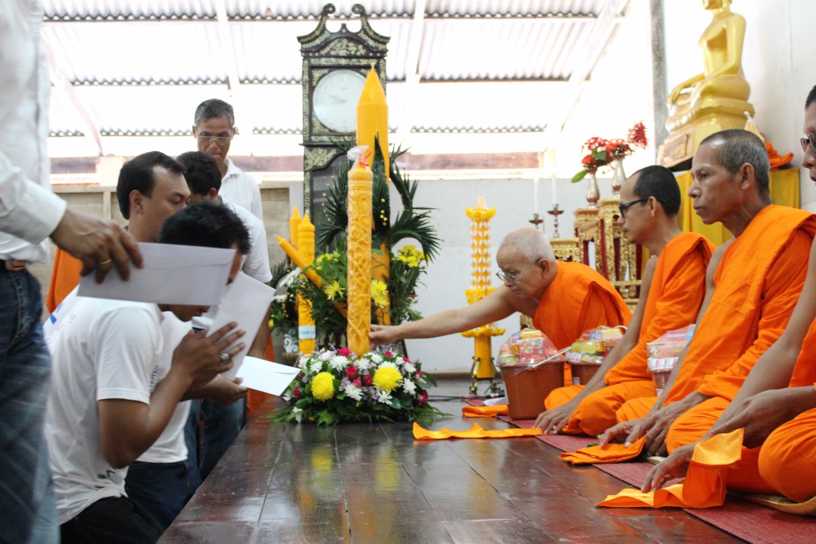 กิจกรรมแห่เทียนเข้าพรรษา ประจำปี 2559