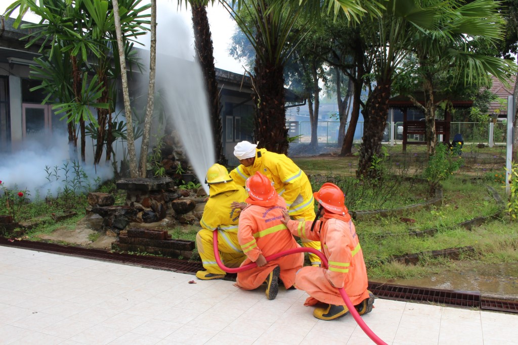 ซ้อมแผนป้องกันและบรรเทาสาธารณภัยร่วมกับโรงพยาบาลพระแสง